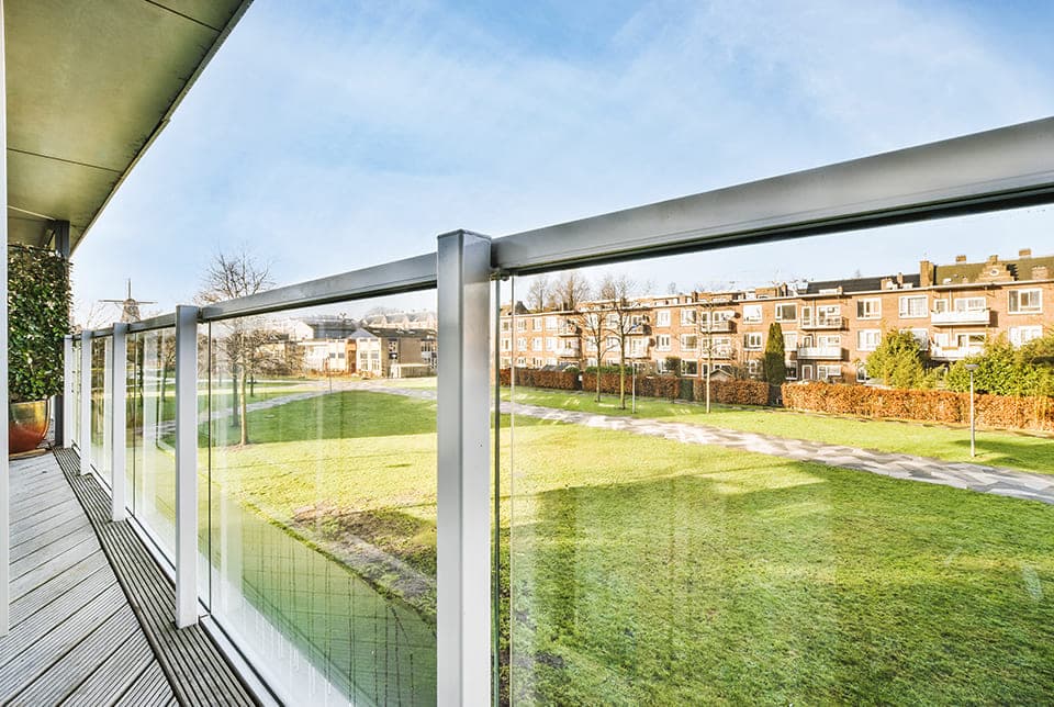 Viewrail glass panel installation